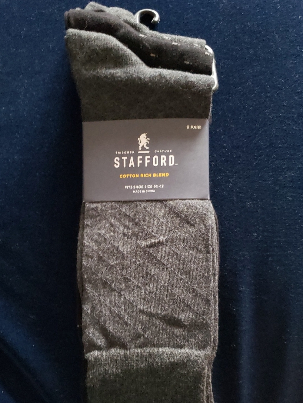 NWT-Stafford Men's 3-Pack Crew Socks in Charcoal Gray